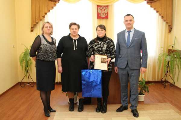 Торжественная регистрация сотого новорожденного Краснобаковского муниципального округа