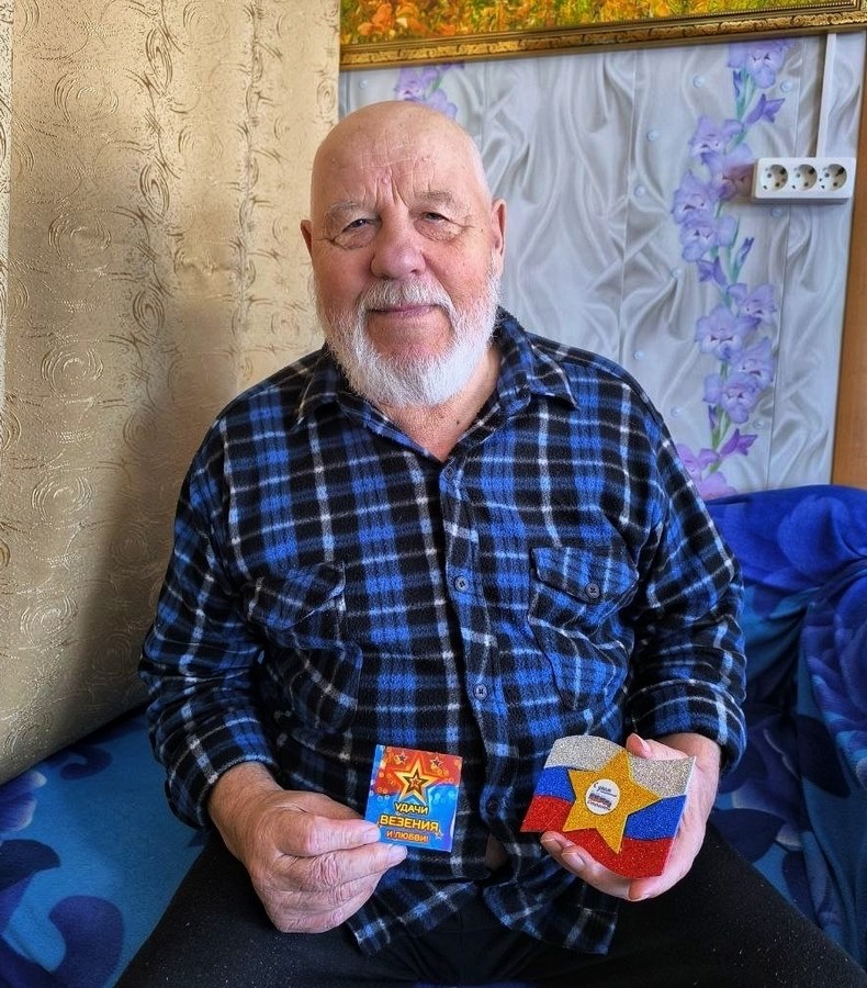  Защитники рядом с нами! С праздником!